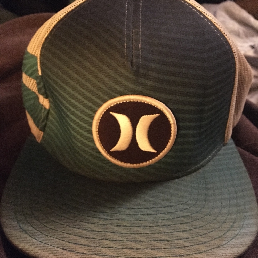 Hurley Classic Yupoong